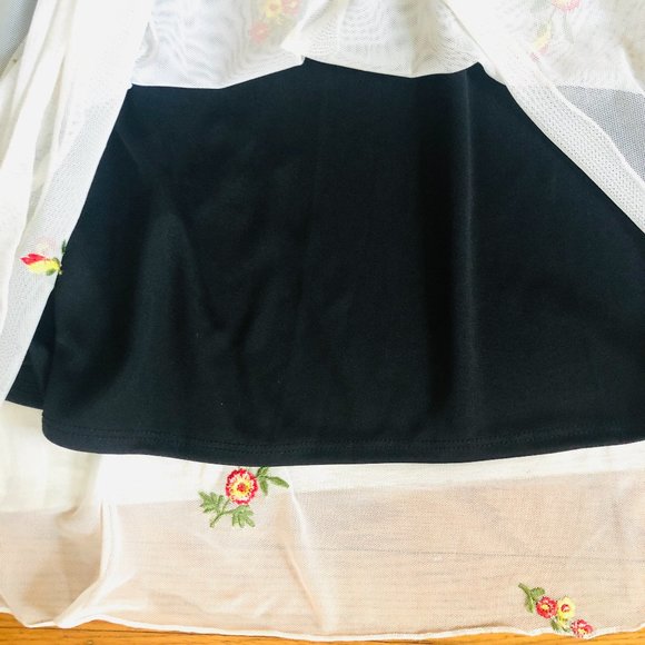 LuLaRoe Lola Skirt with Embroidered Flower - S - Picture 4 of 10